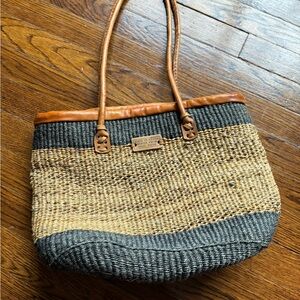 Sisal fiber bag woven in Kenya